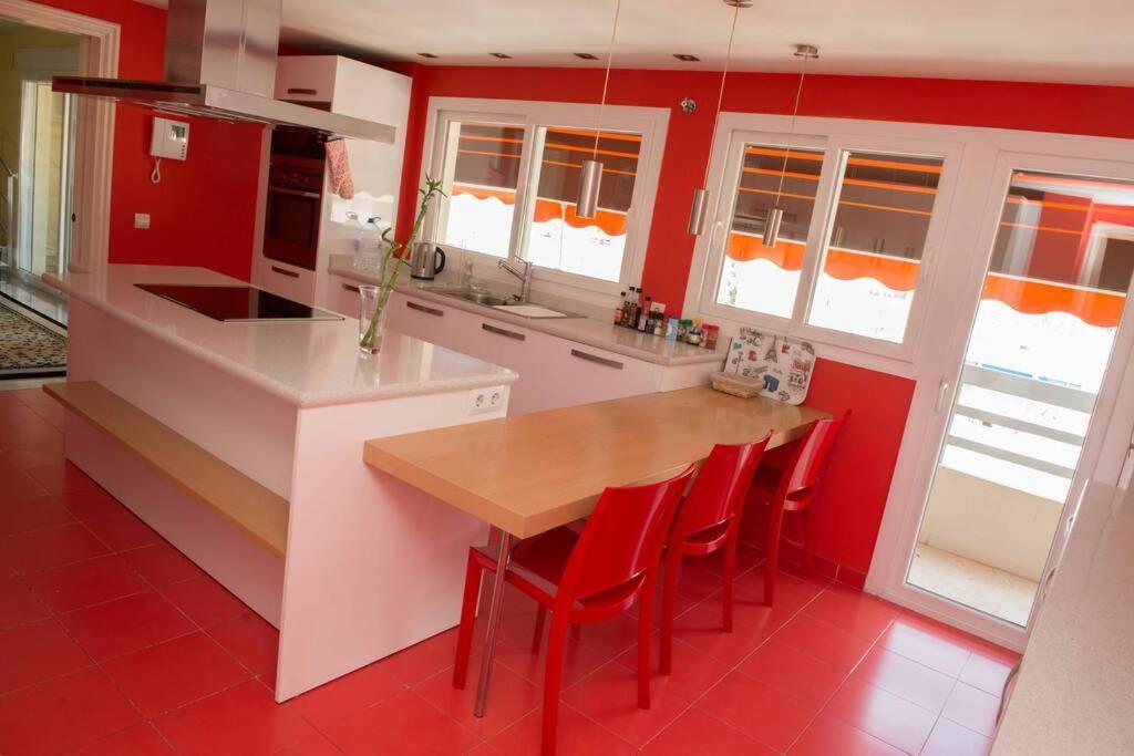 Penthouse With Private Pool, Hot Tub Jacuzzi With Sea Views And Chill-Out Zone, Close To The Sea Marbella Exterior foto